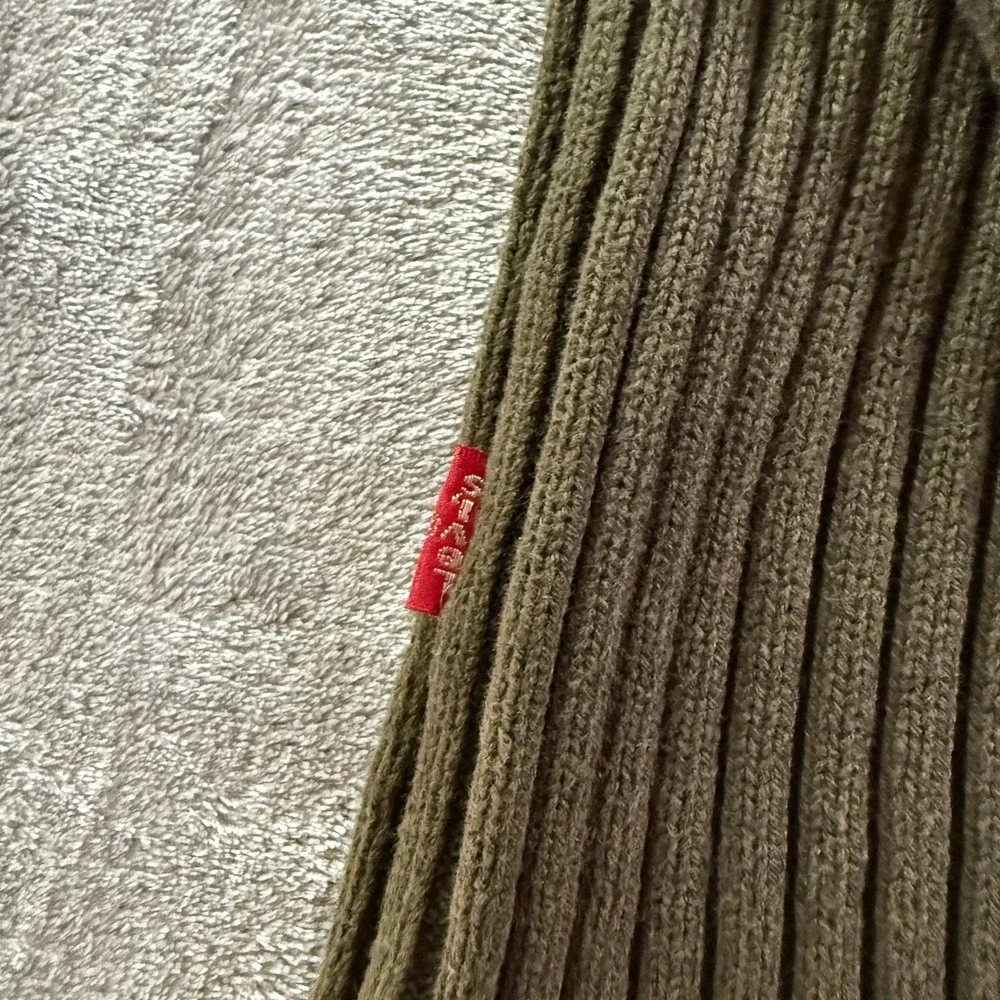 VTG Levi's Red Tab 1/4 Zip Sweater Ribbed Knit Olive Green Blue Collar XL/XG